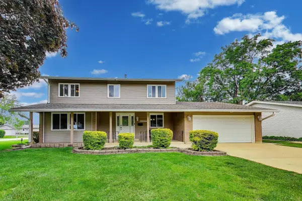 100 Kenilworth Avenue, Elk Grove Village, IL 60007