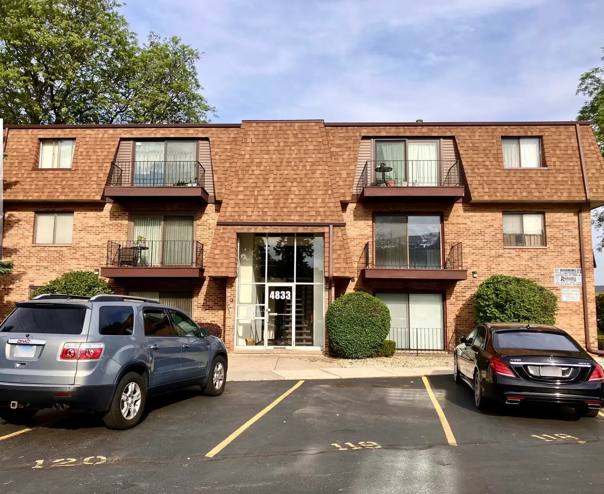 4833 W 109th Street #201, Oak Lawn, IL 60453 - #1