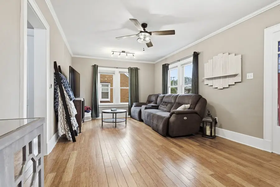 307 W Cleveland Street, Heyworth, IL 61745 - #2