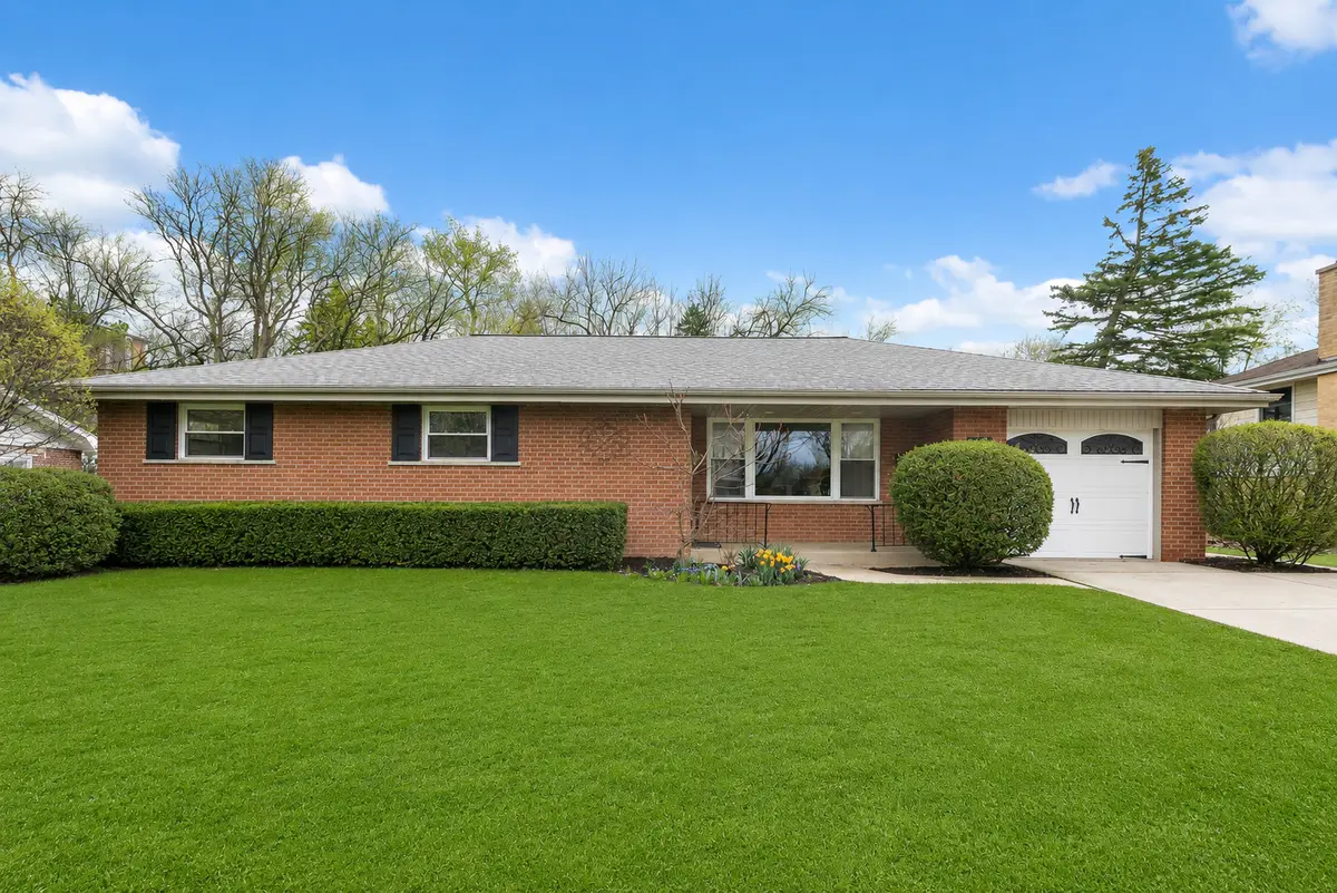629 N Wren Avenue, Palatine, IL 60067 - #1