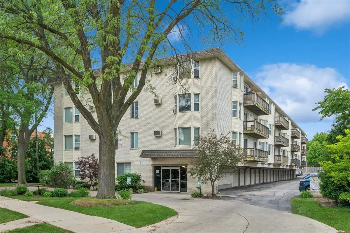 8232 Niles Center Road #214, Skokie, IL 60077 - #1