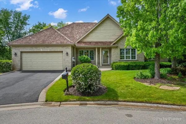 20 Lochbrook Lane, Inverness, IL 60010
