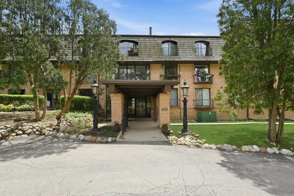 600 W Russell Street #309, Barrington, IL 60010 - #1