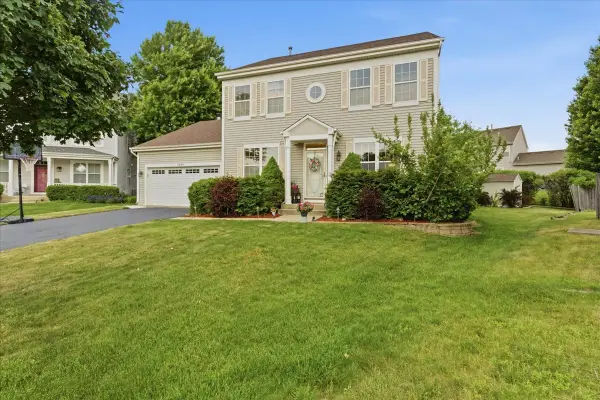 2886 Camden Drive, West Chicago, IL 60185