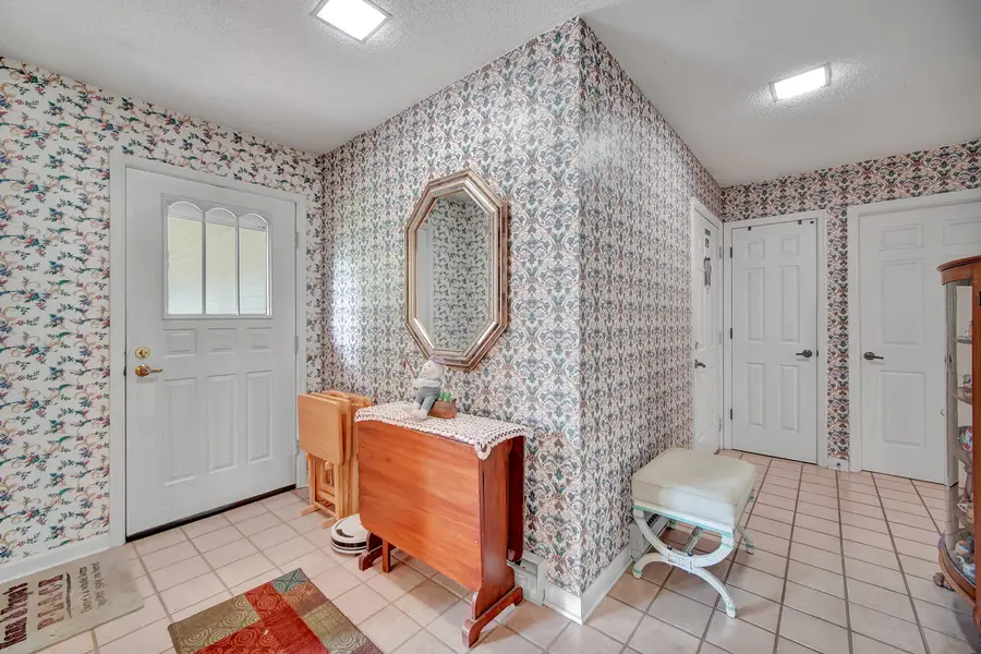 2418 N Nottingham Court, Champaign, IL 61821 - #3