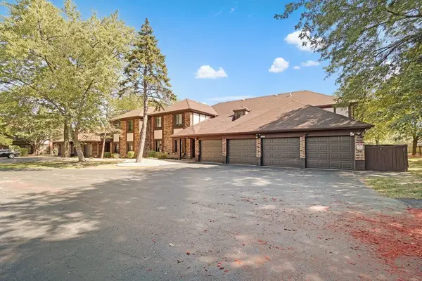 3237 184th Street #1A, Homewood, IL 60430
