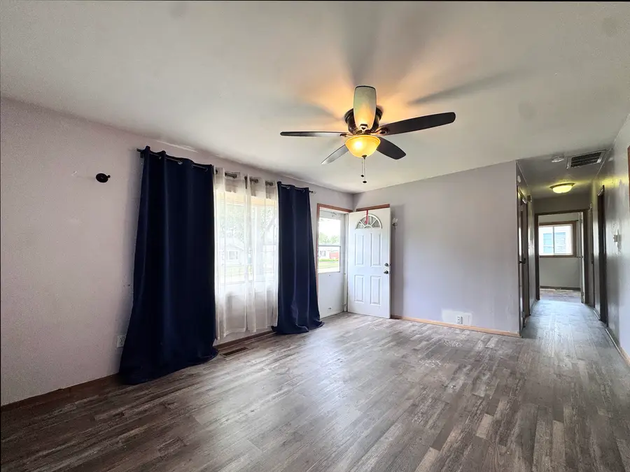 416 Berkshire Avenue, Romeoville, IL 60446 - #3