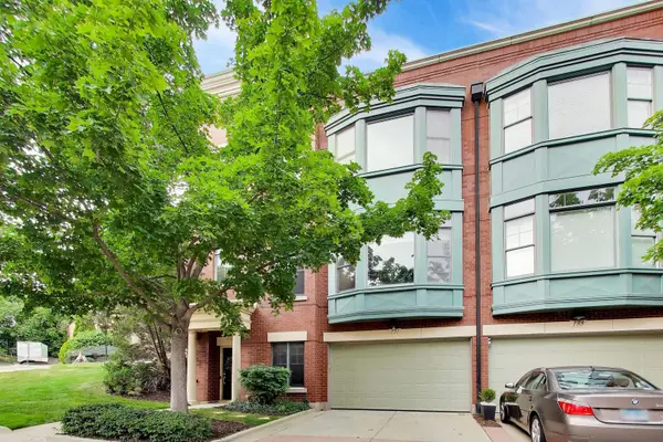 131 Dawson Drive, Elgin, IL 60120