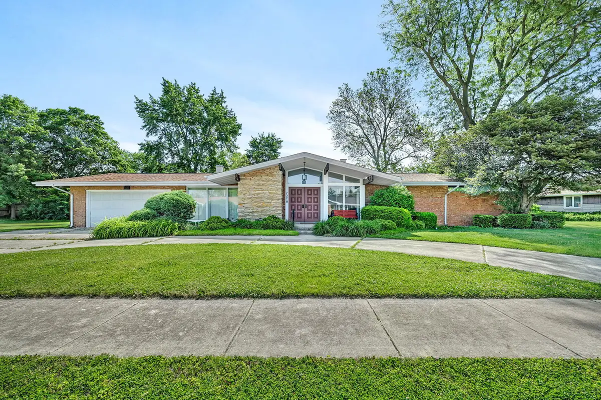 702 Palladium Drive, Joliet, IL 60435 - #1