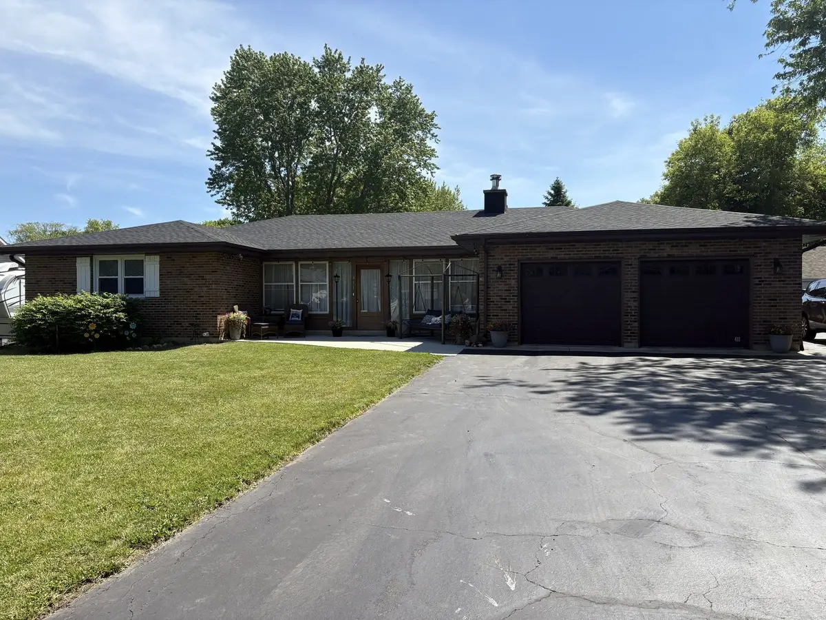 411 Thompson Avenue, Winthrop Harbor, IL 60096 - #1