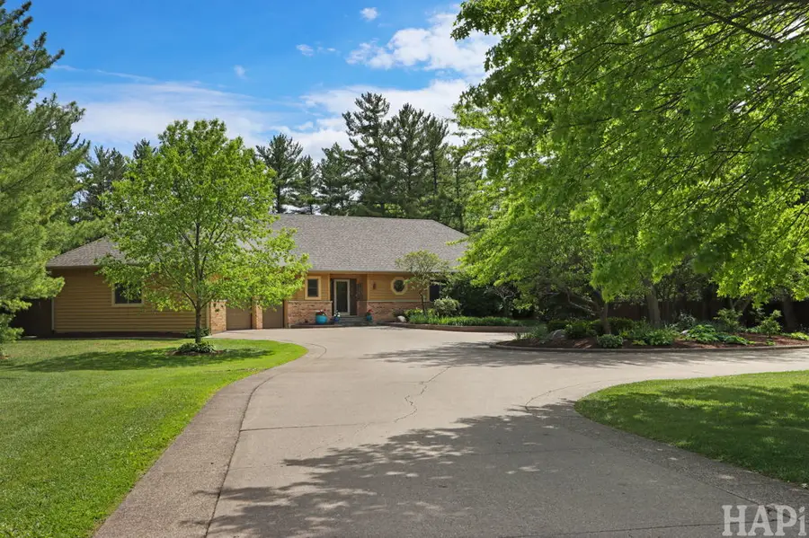 23925 W Grass Lake Road, Antioch, IL 60002 - #2