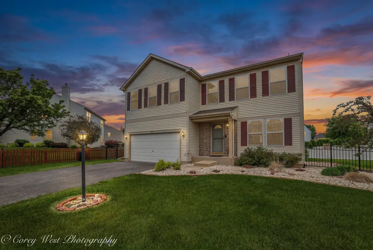 815 Willow Street, Kirkland, IL 60146 - #1