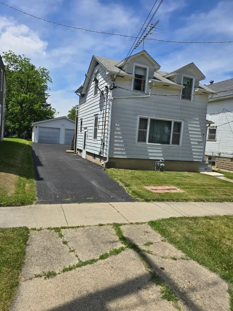 627 N. 11th Street, Dekalb, IL 60115 - #2
