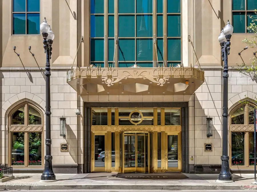 21 E Huron Street #1201, Chicago, IL 60611 - #2