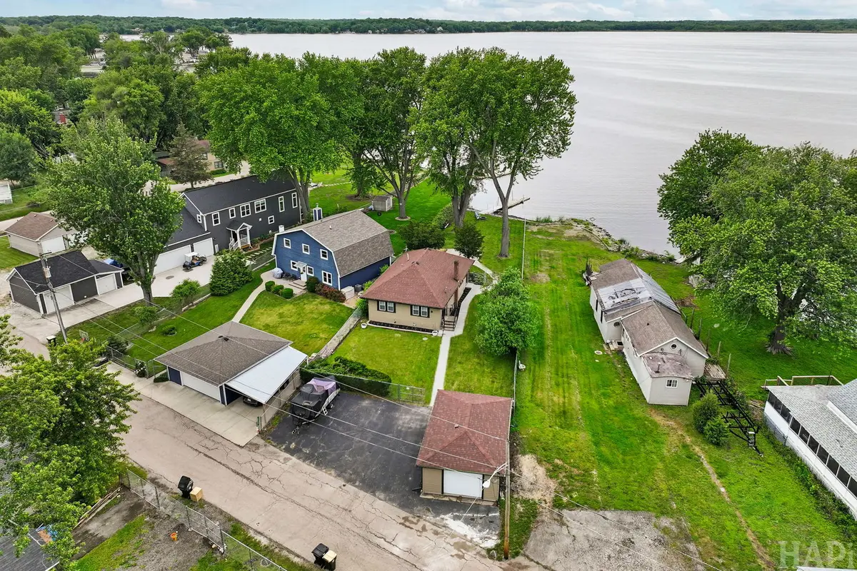 39225 N Shore Avenue, Antioch, IL 60002 - #1