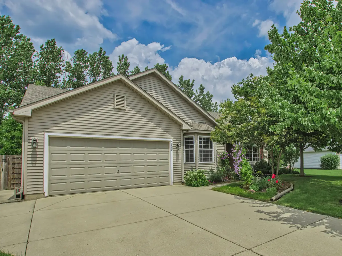 5928 Bluegrass Trail, McHenry, IL 60050 - #1