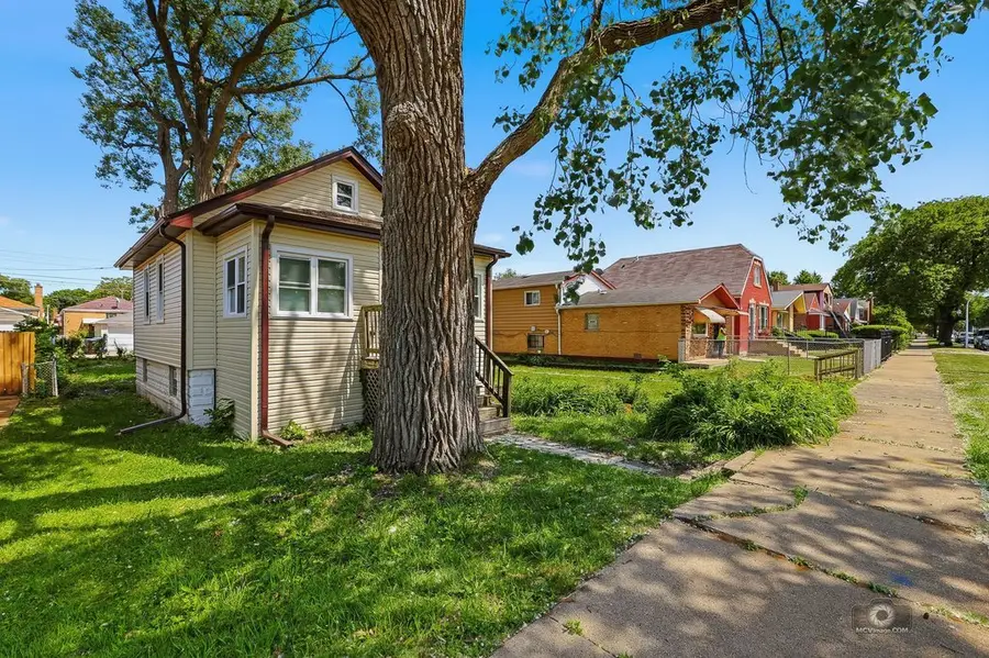 8721 S Constance Avenue, Chicago, IL 60617 - #2