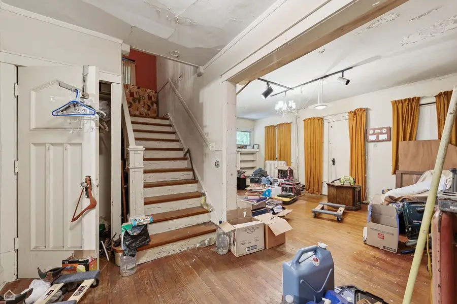 2019 W Chase Avenue, Chicago, IL 60645 - #2