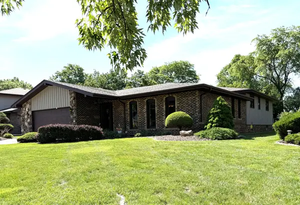 8733 Golfview Drive, Orland Park, IL 60462