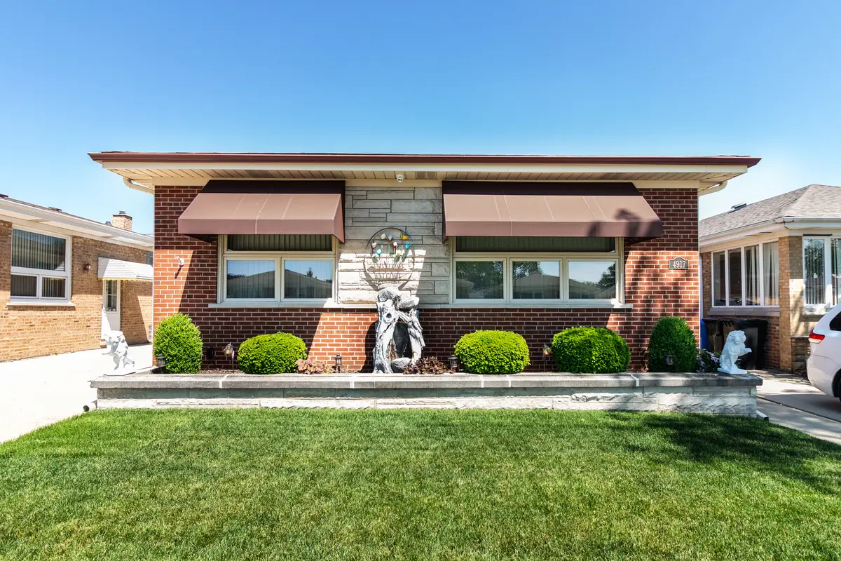 4917 N Nottingham Avenue, Chicago, IL 60656 - #1