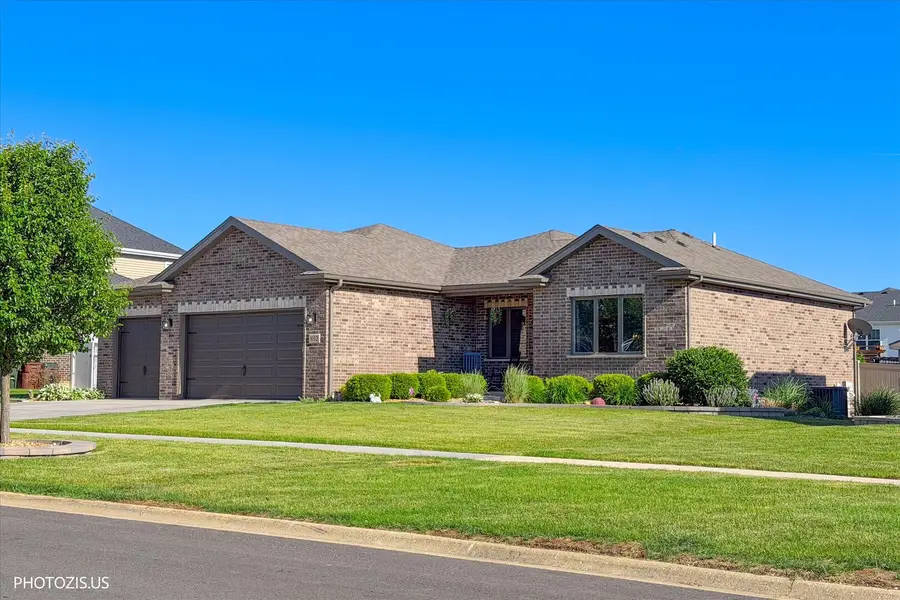 892 W Woodlawn Road, New Lenox, IL 60451 - #2