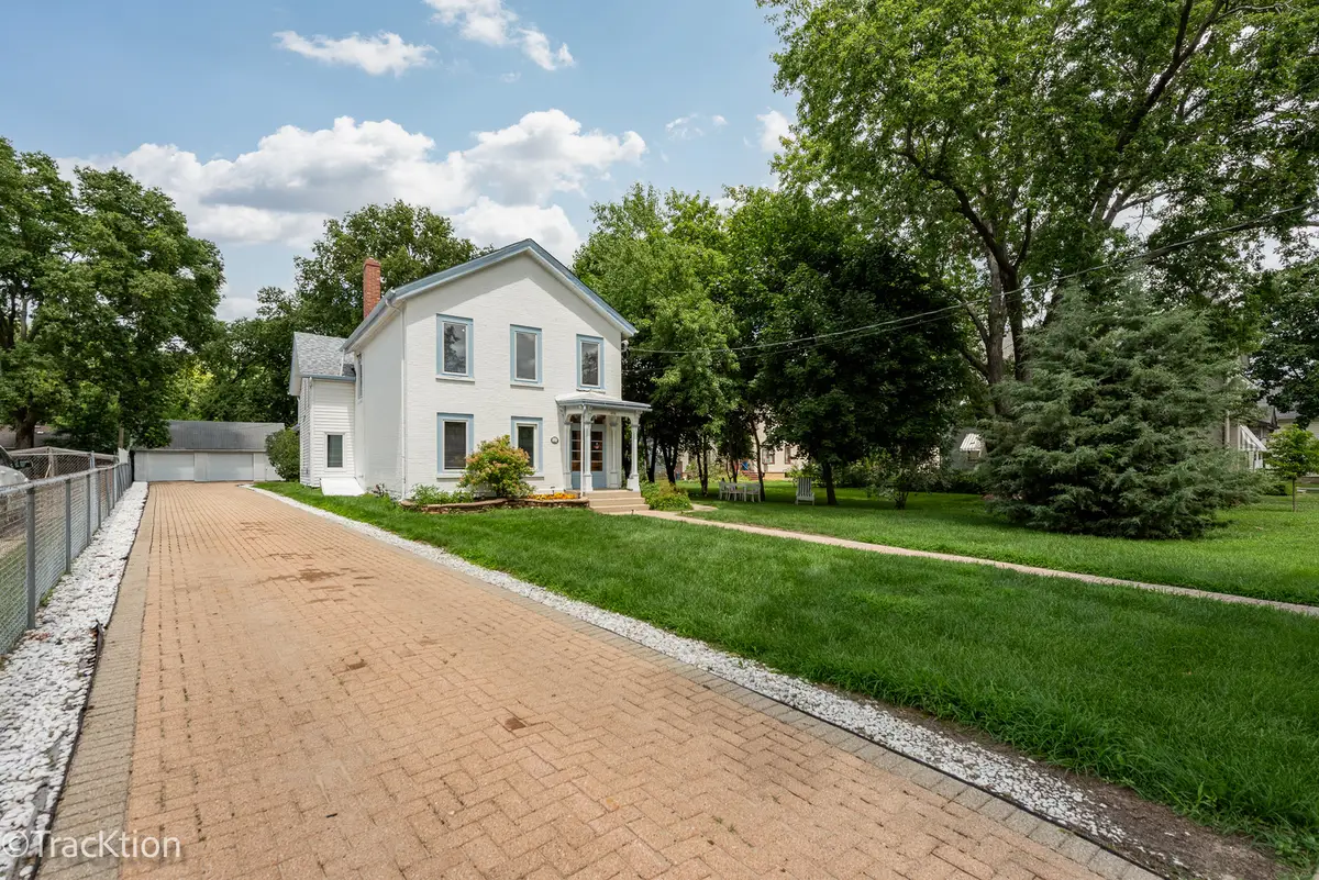 383 W Park Avenue, Aurora, IL 60506 - #1