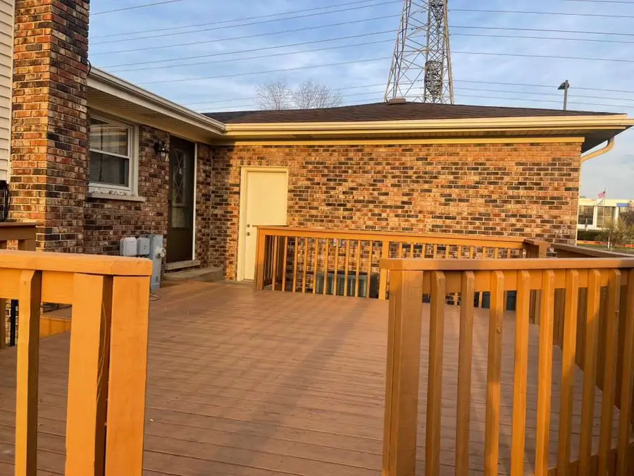 852 Tonne Road, Elk Grove Village, IL 60007 - #3
