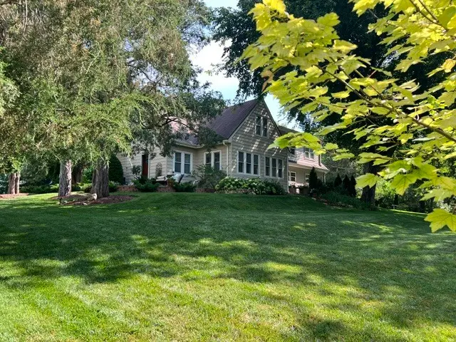201 Devonshire Road, Tower Lakes, IL 60010 - #2