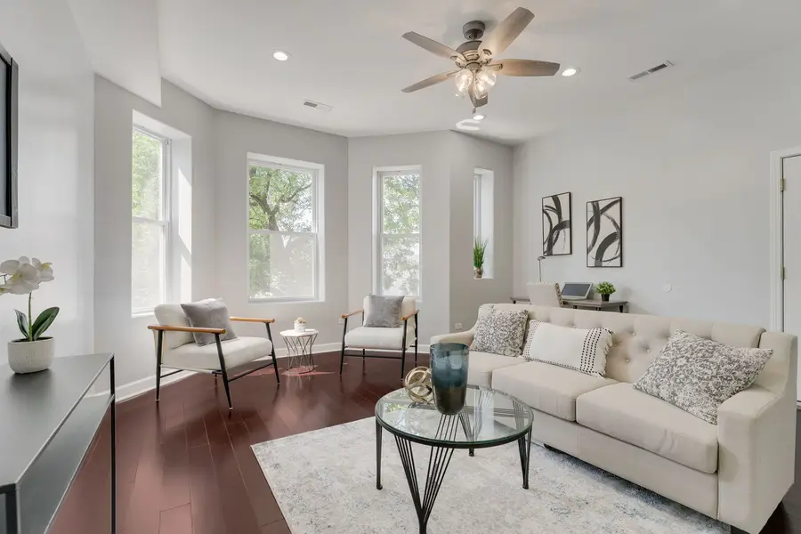 140 W 66th Street #1F, Chicago, IL 60621 - #2
