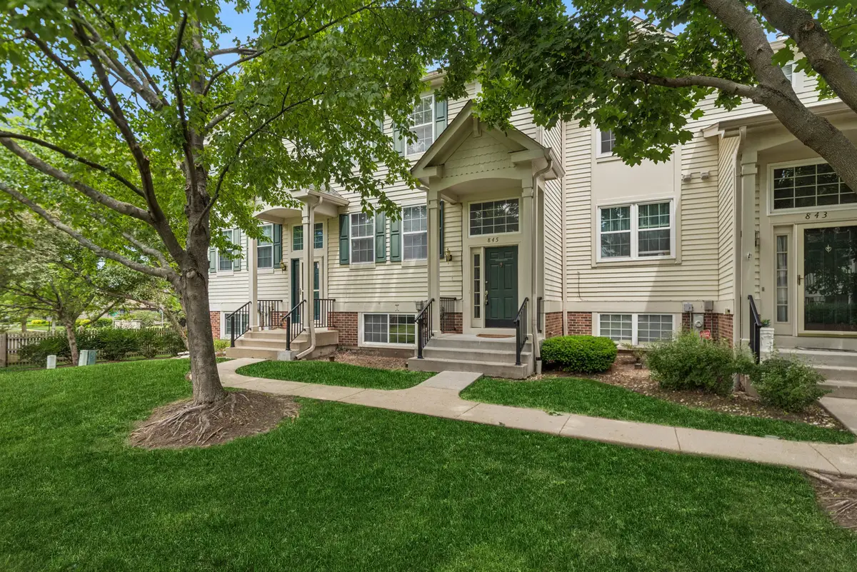845 Essex Circle, Grayslake, IL 60030 - #1