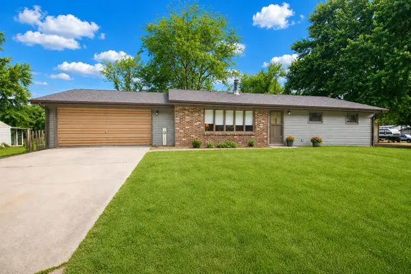 5091 W Murray Drive, Dixon, IL 61021