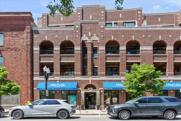 4860 N Clark Street #3s, Chicago, IL 60640