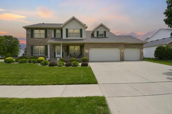 19 Bandecon Way, Bloomington, IL 61704