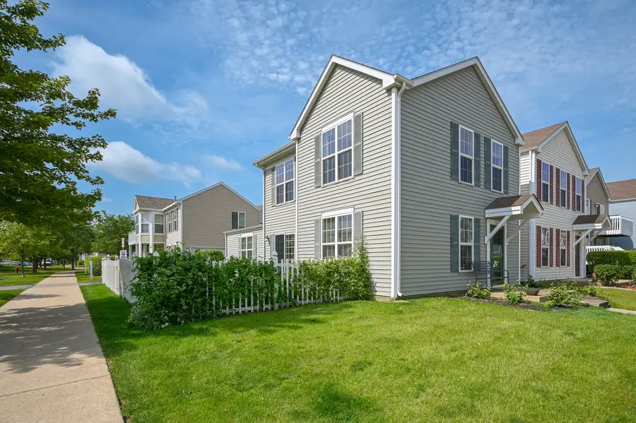 1572 Victoria Park Circle, Aurora, IL 60504 - #3