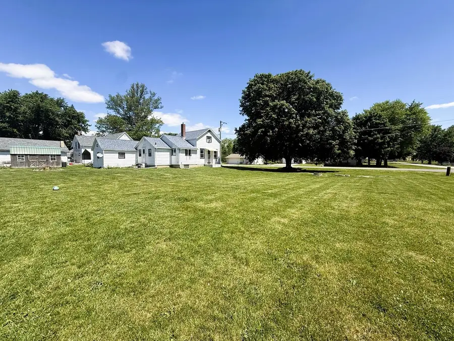 1285 Hickory Street, Eldena, IL 61324 - #2
