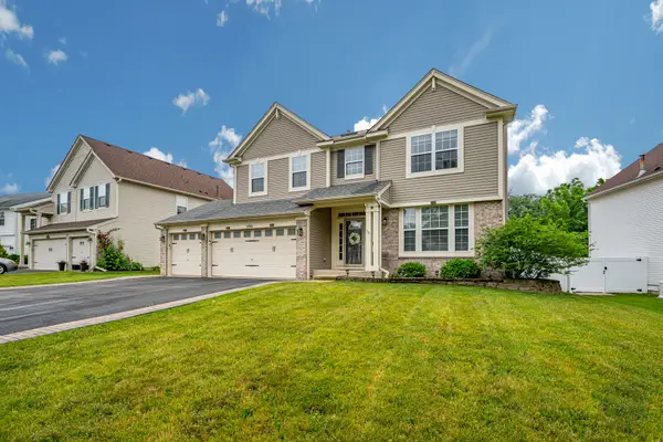 580 Hamilton Lane, North Aurora, IL 60542