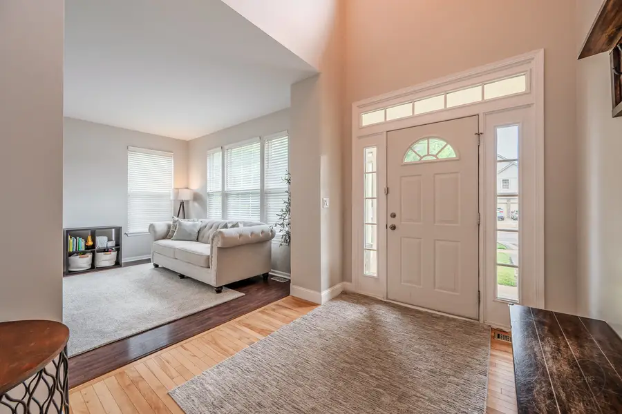 580 Hamilton Lane, North Aurora, IL 60542 - #3
