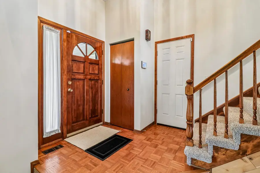 1079 Braeburn Road, Mundelein, IL 60060 - #2