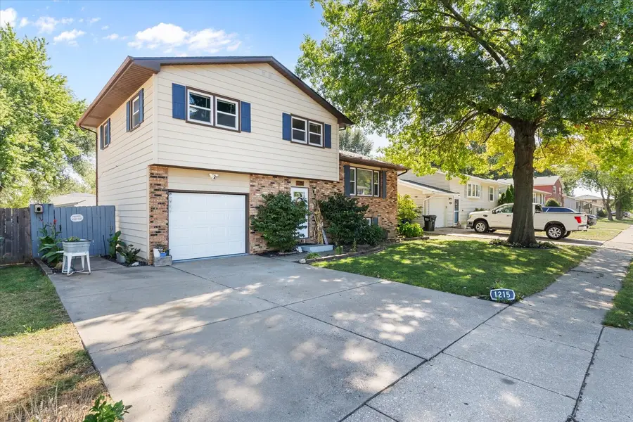 1215 Calvin Street, Davenport, IA 52804 - #3