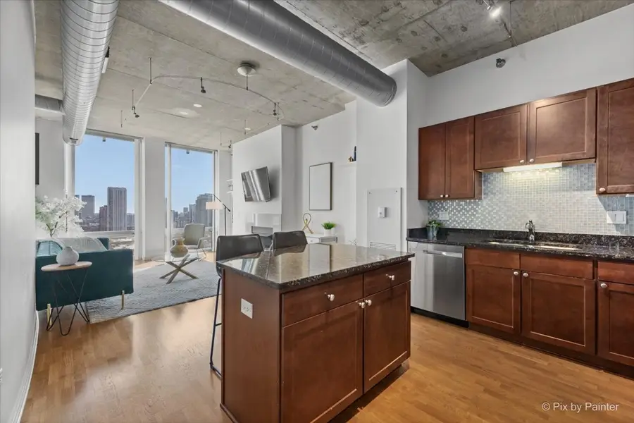 700 N Larrabee Street #1811, Chicago, IL 60654 - #2