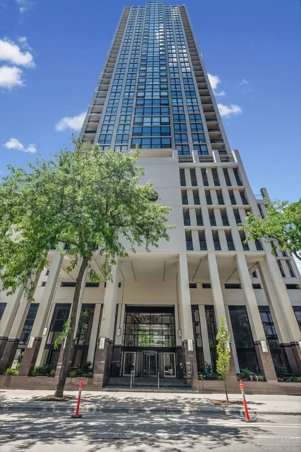 1122 N Clark Street #1609, Chicago, IL 60610