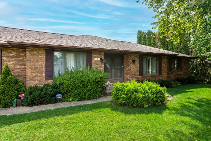 1151 Carriage Place Drive, Bettendorf, IA 52722 - #2