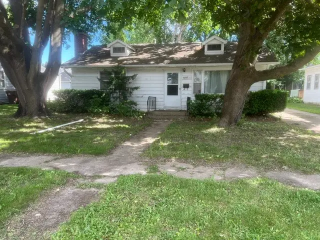 807 E Illinois Street, Freeport, IL 61032 - #1