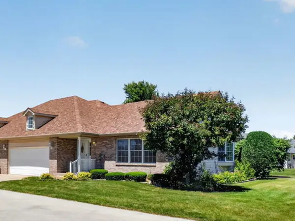 68 Oregon Trail, Coal City, IL 60416