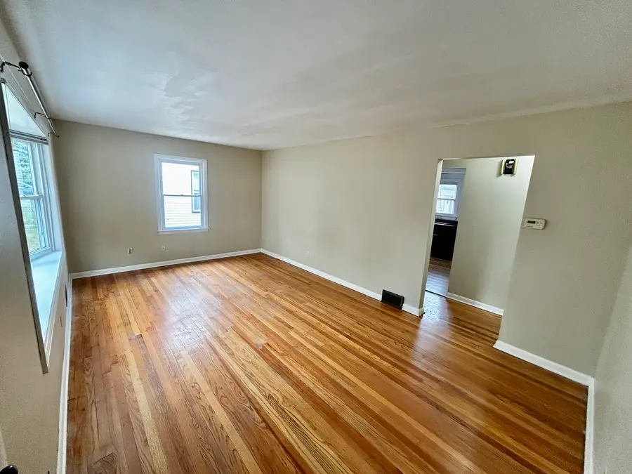 1907 W Pearl Avenue, Rockford, IL 61103 - #2