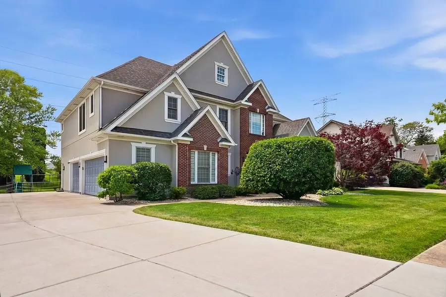 22W133 Glenrise Court, Glen Ellyn, IL 60137 - #2