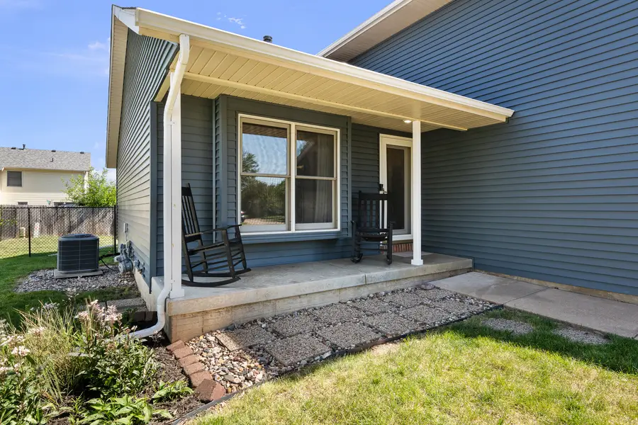 2418 W 60 Place, Davenport, IA 52806 - #3