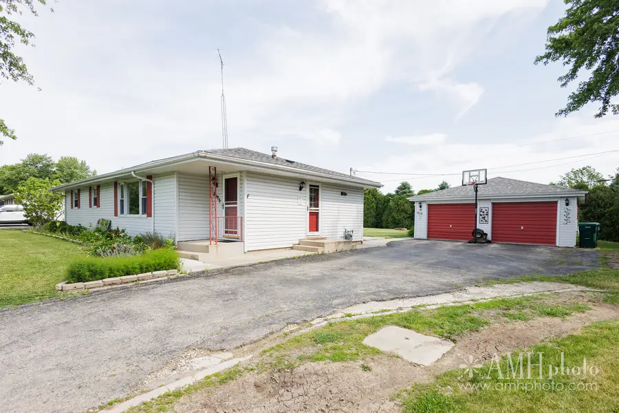 2075 W State Route 102, Bourbonnais, IL 60914 - #2