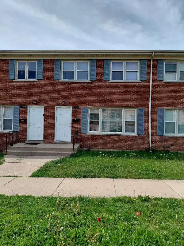 2203 Williamsburg Drive, Waukegan, IL 60085