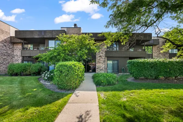 1365 N Sterling Avenue #211C, Palatine, IL 60067